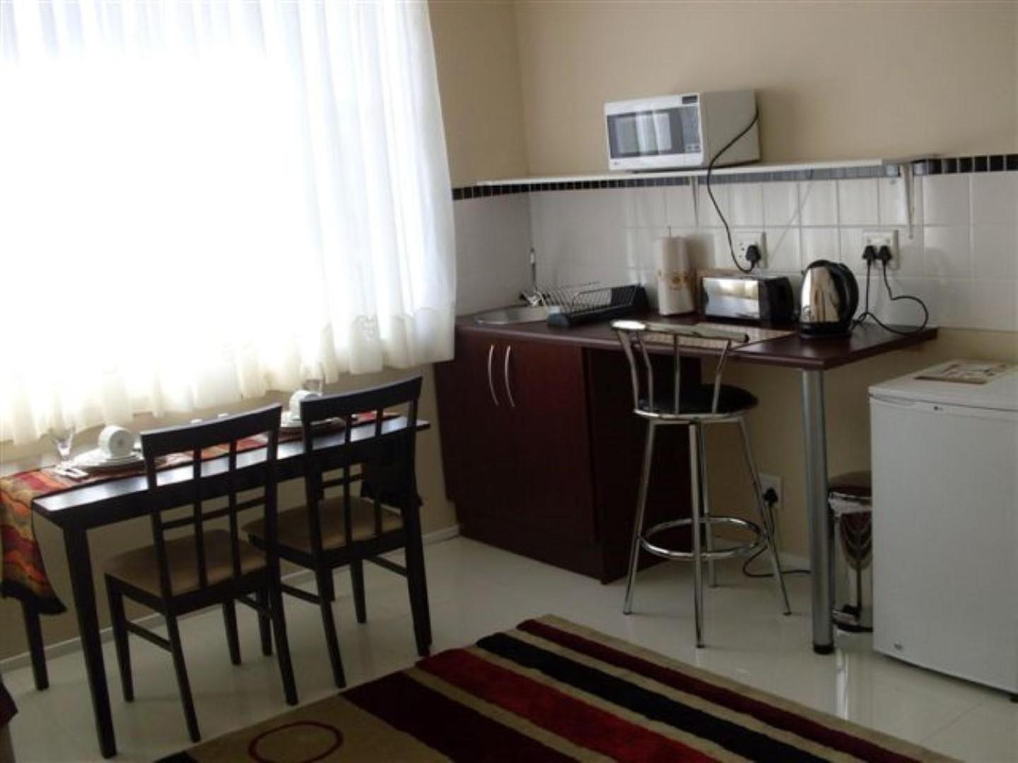 Queen'S Place Johannesburg Room photo